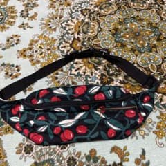 ユリホ様専用　ハンドメイド　ボディバッグのサムネイル