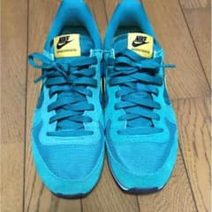 NIKEのサムネイル