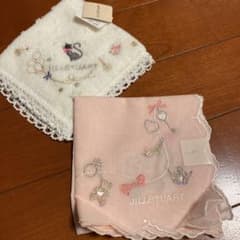 新品　タオルハンカチ　２点セットのサムネイル