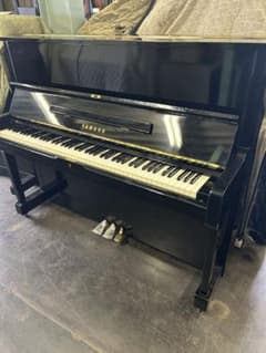 超価格、ヤマハ、U1G、人気のサイレント付ピアノ、スタンダードモデル、1台限り！ 超価格、ヤマハ、U1G、人気のサイレント付ピアノ、スタンダードモデル
