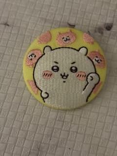 ちいかわ 刺繍缶バッジのサムネイル