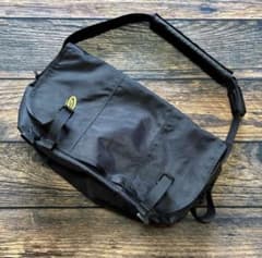 TIMBUK2 / Y2K messenger bag - メルカリ