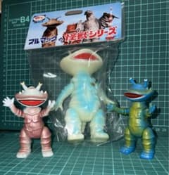 ブルマァク　カネゴン3体★怪獣フィギュア　ウルトラQ ブルマァク魂　蓄光 ブルマァク カネゴン3体☆怪獣フィギュア ウルトラQ ブルマァク魂 蓄光