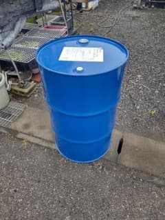 【未洗浄】【ドラム缶】【OIL缶】【空きドラム缶】【着払い】【手渡し可能】のサムネイル
