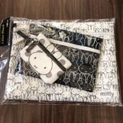 新品✨オールミッフィー3連ポーチのサムネイル