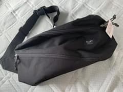 【新品】BEAMS HEART ボディバッグ ショルダーバッグ　ウエストポーチのサムネイル