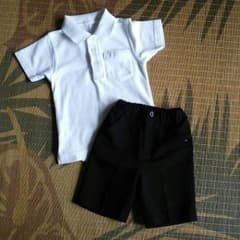 学校の式服のサムネイル