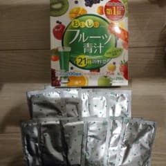 ユーワ おいしいフルーツ青汁  11包のサムネイル