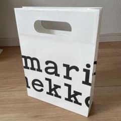 marimekko マリメッコ ショップ袋 紙袋のサムネイル