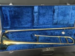【みーちょ様専用】YAMAHA YSL-251(純正ハードケース、マウスピース付のサムネイル