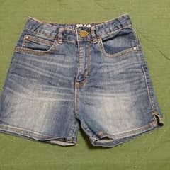 サク様専用　GAP  150ショートパンツのサムネイル