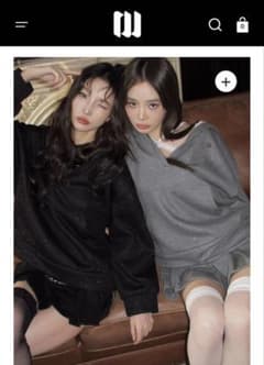 ANDWANG Kirakira v neck hoodie ブラックのサムネイル