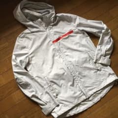 ◆◆PRADA◆◆レディースマウンテンパーカー アイスブルー色のサムネイル