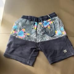 BILLABONG ショートパンツ 110サイズ　男児のサムネイル