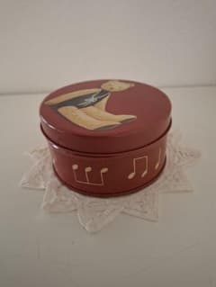 Atsuko Matano "LAMERIS" Antique-style tin can (rare)