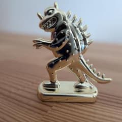 コリス　フエラムネ　金メッキ　台座怪獣　宇宙怪獣　ペラ怪獣のサムネイル