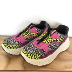 美品 UGG◆CA805 Zip Safari ヒョウ柄 厚底スニーカー23cmのサムネイル