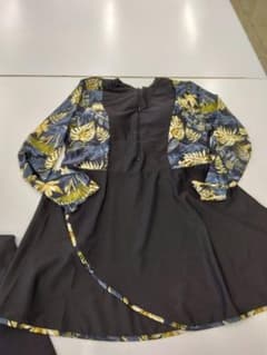 新品の水着のサムネイル