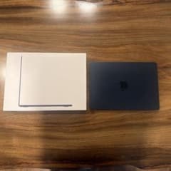 Mac Book Air 13インチM2チップ搭載 2022モデル8/512GBのサムネイル