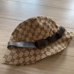 GUCCIの帽子のサムネイル