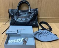 極美】【値下げ】BALENCIAGA / LE CITY スモール ブラック - メルカリ