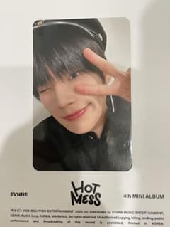 EVNNE 4th MINI ALBUM HOT MESS トレカ　ハンビンのサムネイル