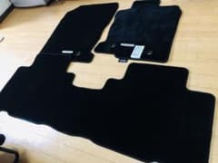 【いつ様専用】レクサスNX 純正フロアマットのサムネイル