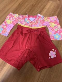 袴ロンパース　80センチ　美品のサムネイル