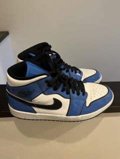 NIKE ナイキ　ジョーダン1 シグナルブルーのサムネイル