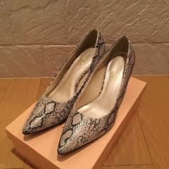 《目玉様専用》アミアミ  パンプス  パイソンのサムネイル