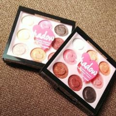 つーさん様 アイシャドウ 韓国化粧品のサムネイル