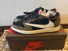 Travis Scott x Nike Air Jordan 1 Low OGのサムネイル
