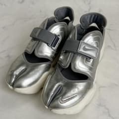 【美品】　希少✴︎NIKE アクアリフト メタリックシルバー 23 ナイキ 希少✨NIKE ナイキ アクアリフト メタリックシルバー 24cm 廃盤 完売