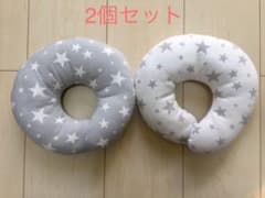 【エスメラルダ Esmeralda】ドーナツ枕 2個セットのサムネイル
