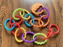 ボーネルンド　ベビー用 リング　手遊び・リンクス 知育玩具 連結おもちゃのサムネイル