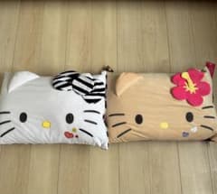 未使用品　キティちゃんクッション枕２個セットのサムネイル