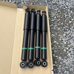 ジムニーシエラJB74wショックアブソーバーのサムネイル
