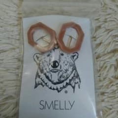 ☆ハルボー様専用ページ☆新品未使用！スメリーsmellyアクリル空洞イヤリングのサムネイル