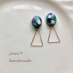 トライアングルブルーシェル イヤリング ピアス ハンドメイドのサムネイル