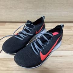 NIKE ズームフライフライニット厚底ランニングシューズカーボンプレートのサムネイル
