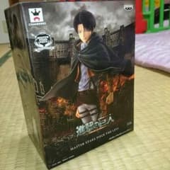 進撃の巨人 リヴァイ フィギュアのサムネイル