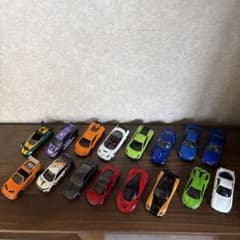 エ*ー様 トミカ ミニカー まとめ売り 16台セットのサムネイル