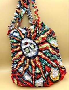 【新品未開封】岡本太郎 展覧会 絞りバッグ 雷人 新品未開封】岡本太郎 展覧会 絞りバッグ 雷人 - メルカリ