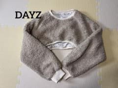 DAZY ボア クロップド丈 スウェット ベージュ M SHEINのサムネイル