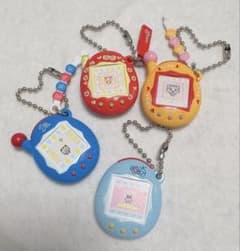 たまごっち ミニチュアチャーム 4種セット カプセルトイのサムネイル