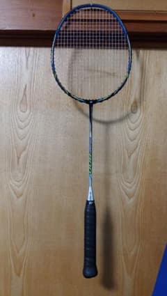 YONEX ヨネックス ナノレイ800　バドミントンラケット♪美品のサムネイル