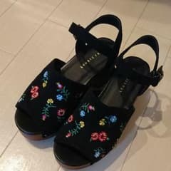 サンダルのサムネイル
