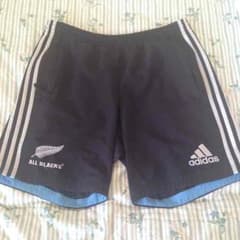 アディダス adidas ラグビー ショートハーフパンツのサムネイル