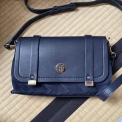 TOMMY HILFIGER ショルダーバックのサムネイル