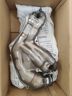 GR86 ZN8 純正 エキマニ FA24 BRZ ZD8　中古　良品 トヨタ GR86 ZN8 純正 エキマニ FA24 BRZ ZD8 中古 送料込 - メルカリ